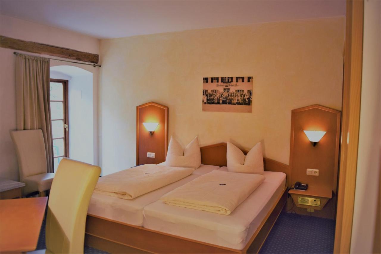 Hotel Zum Braeu Киндинг Екстериор снимка