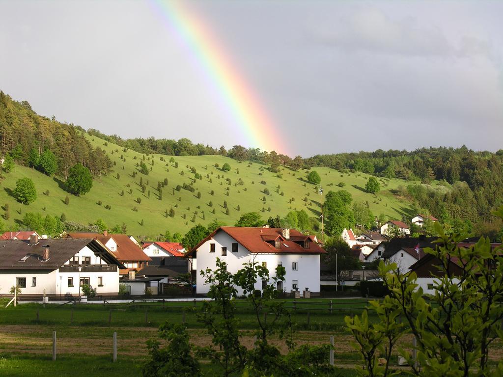 Hotel Zum Braeu Киндинг Екстериор снимка